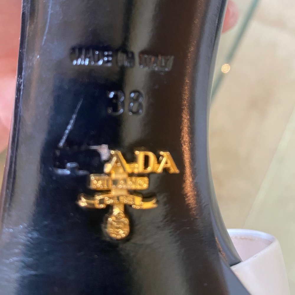 Prada Leather Colorblock Pattern T-Strap Pumps - image 5